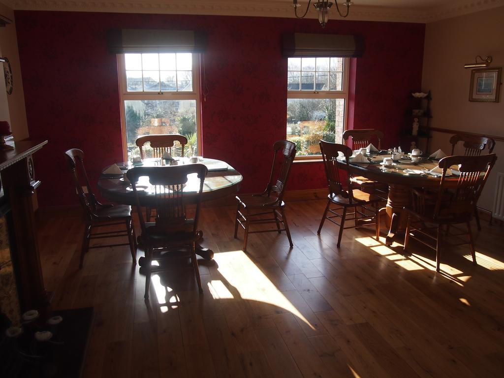 Hotel Woodlawn House à Killarney Extérieur photo